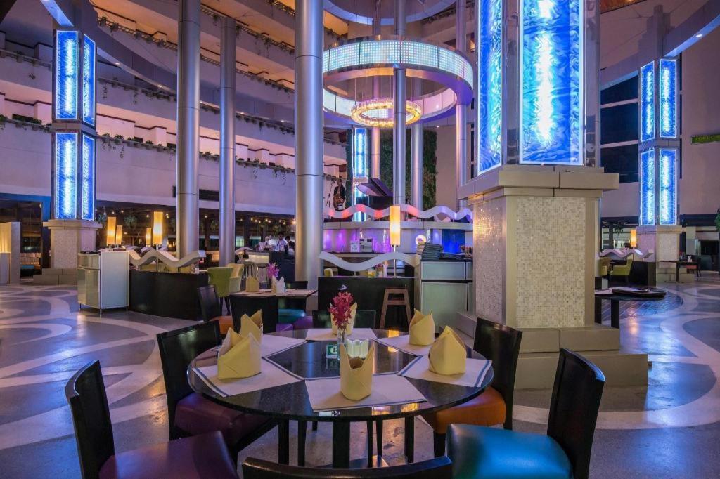 Hotel Ambassador City Jomtien Pattaya - Ocean Wing à Na Chom Thian Extérieur photo
